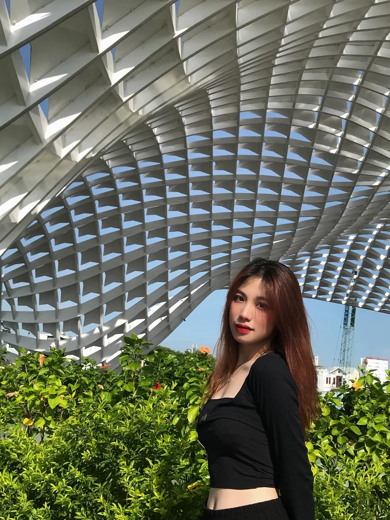  Ảnh cosplay anime girl kiếm sĩ thể hiện sự mạnh mẽ và cá tính