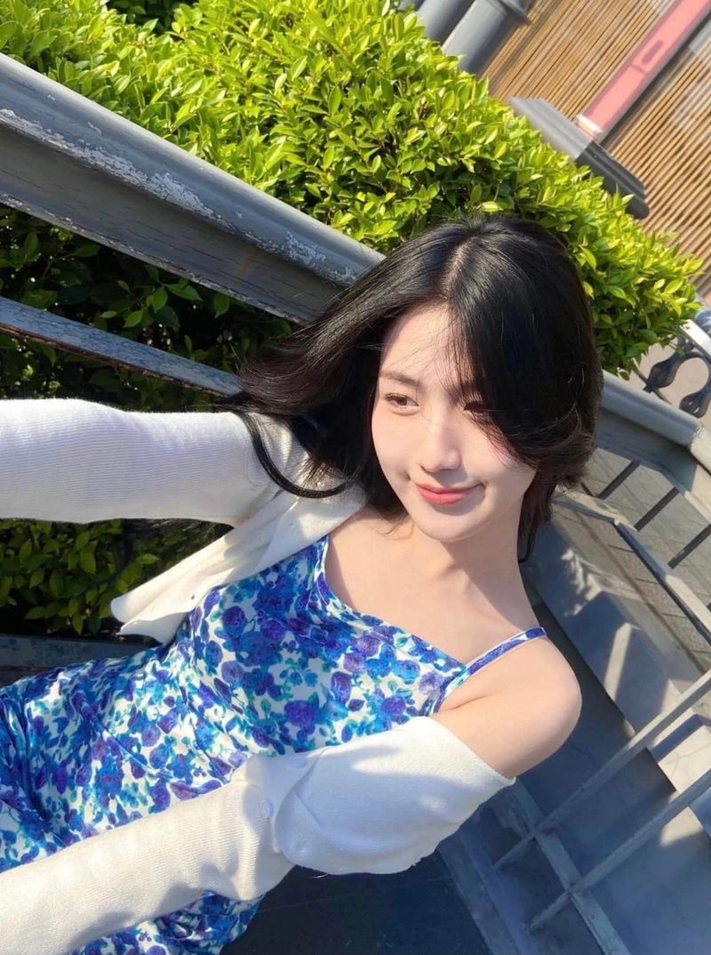 Ảnh chụp trước gương phong cách vintage mang đến sự hoài cổ