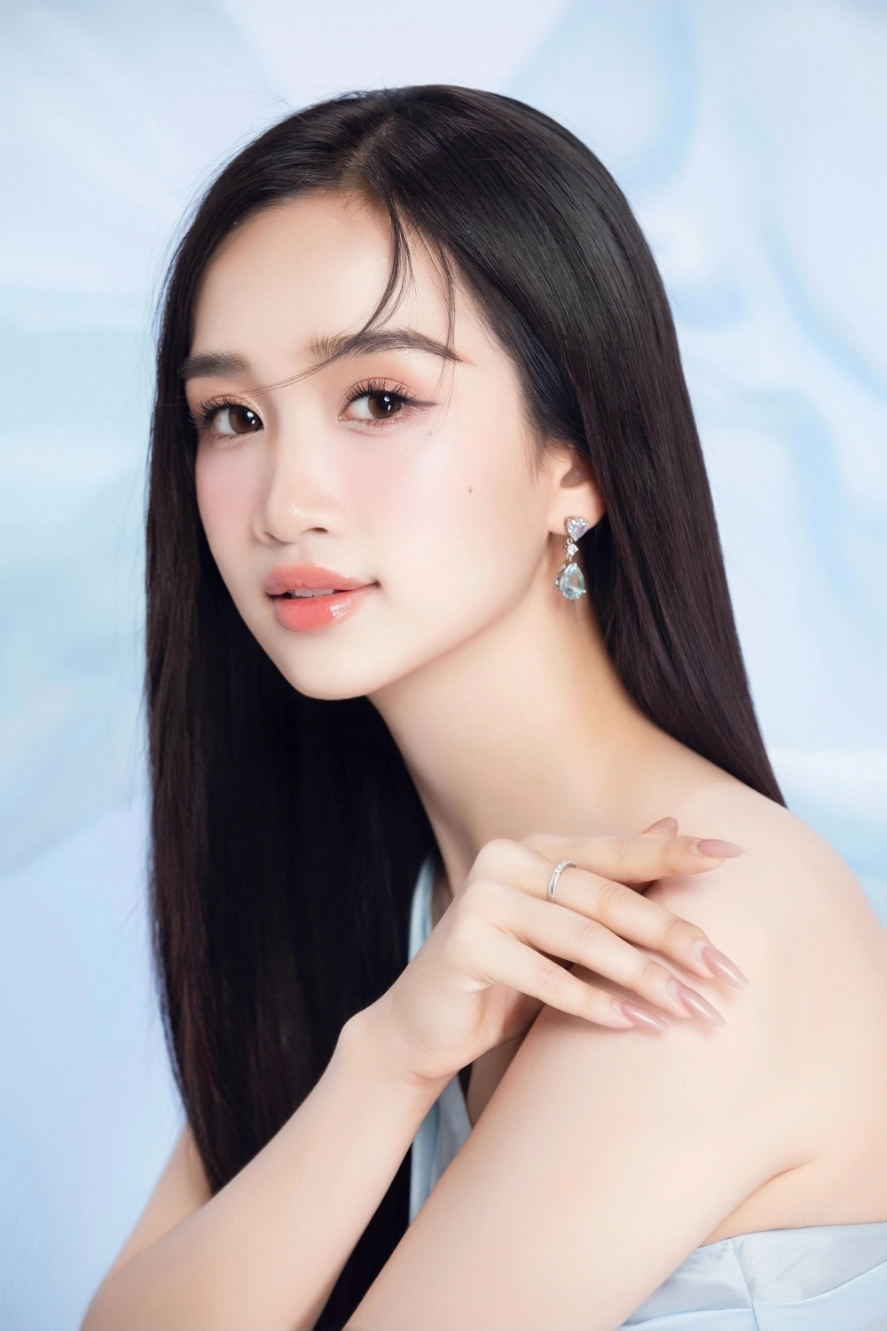 Vẻ đẹp dịu dàng và thiện cảm của cô gái sinh viên Swaglive Idol hiền lành.