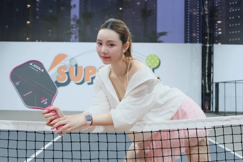 Quỳnh Kool mặt mộc đẹp không tì vết