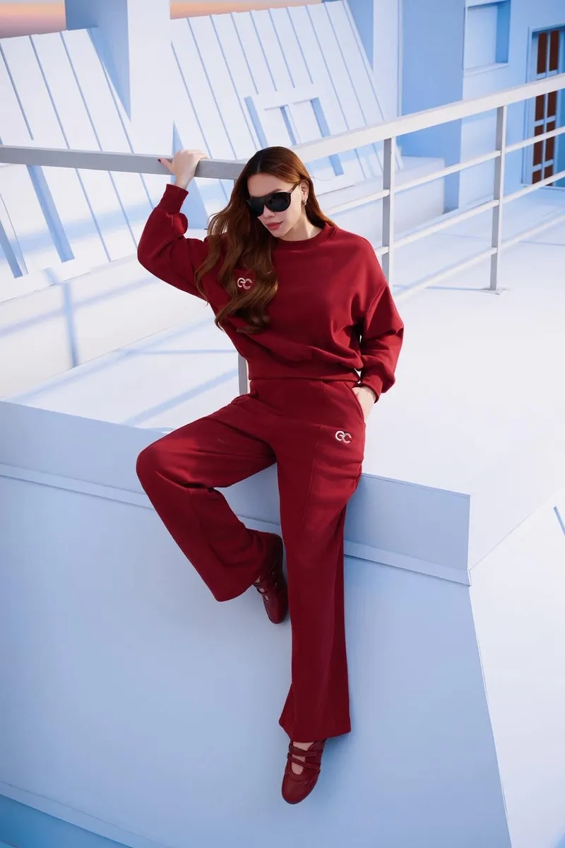 Ca sĩ Hồ Hà khoe giọng hát nội lực