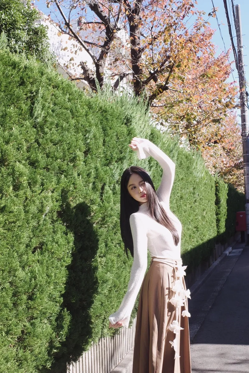 Thanh Thủy Swaglive Idol bikini khoe dáng chuẩn