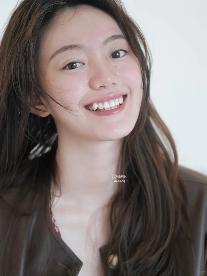 Lưu giữ Gái răng khểnh hình nền xinh xắn